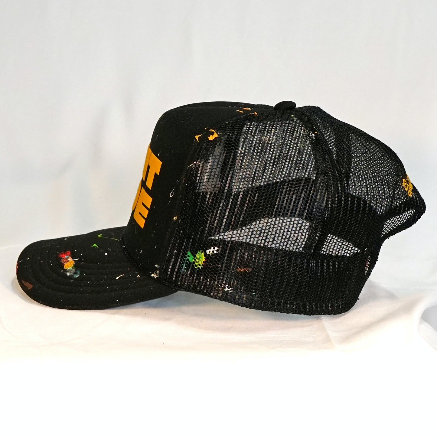 FELT PAINT HAT - GOLD & BLACK