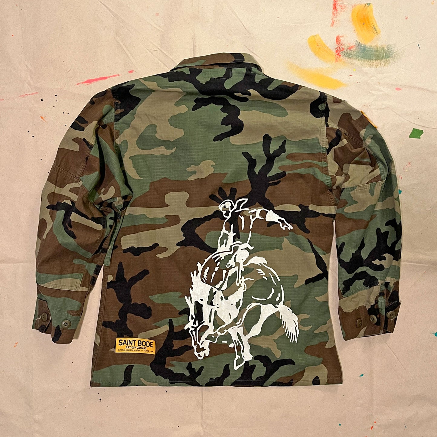 BUCKIN' VINTAGE CAMO ARMY JACKET - SHOULDER PATCHES - SMALL