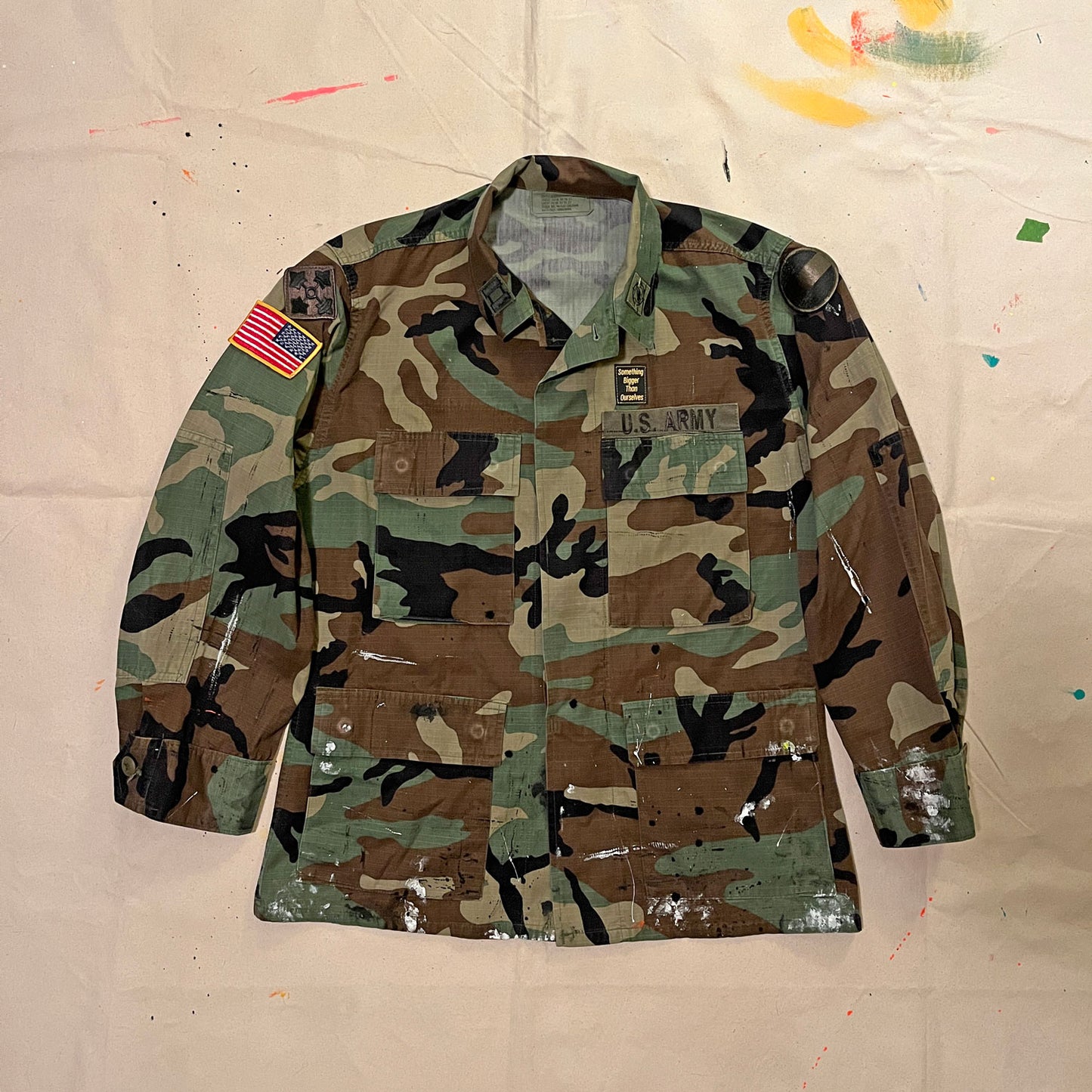 BUCKIN' VINTAGE CAMO ARMY JACKET - SHOULDER PATCHES - SMALL